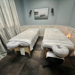 Nashville Wellness - Couples massage room