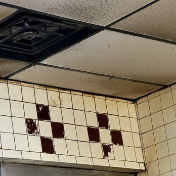 Ravi Kabob House - Ceiling funk - Pakistani Near Me - Arlington, Virginia Ravi Kabob House - Ceiling funk - Pakistani Near Me - Arlington, Virginia