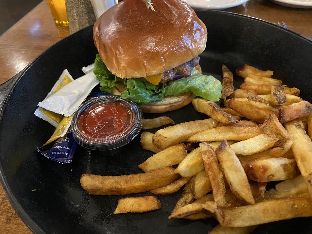 ELM FORK TAPHOUSE & KITCHEN Updated August 2024 286 Photos & 281