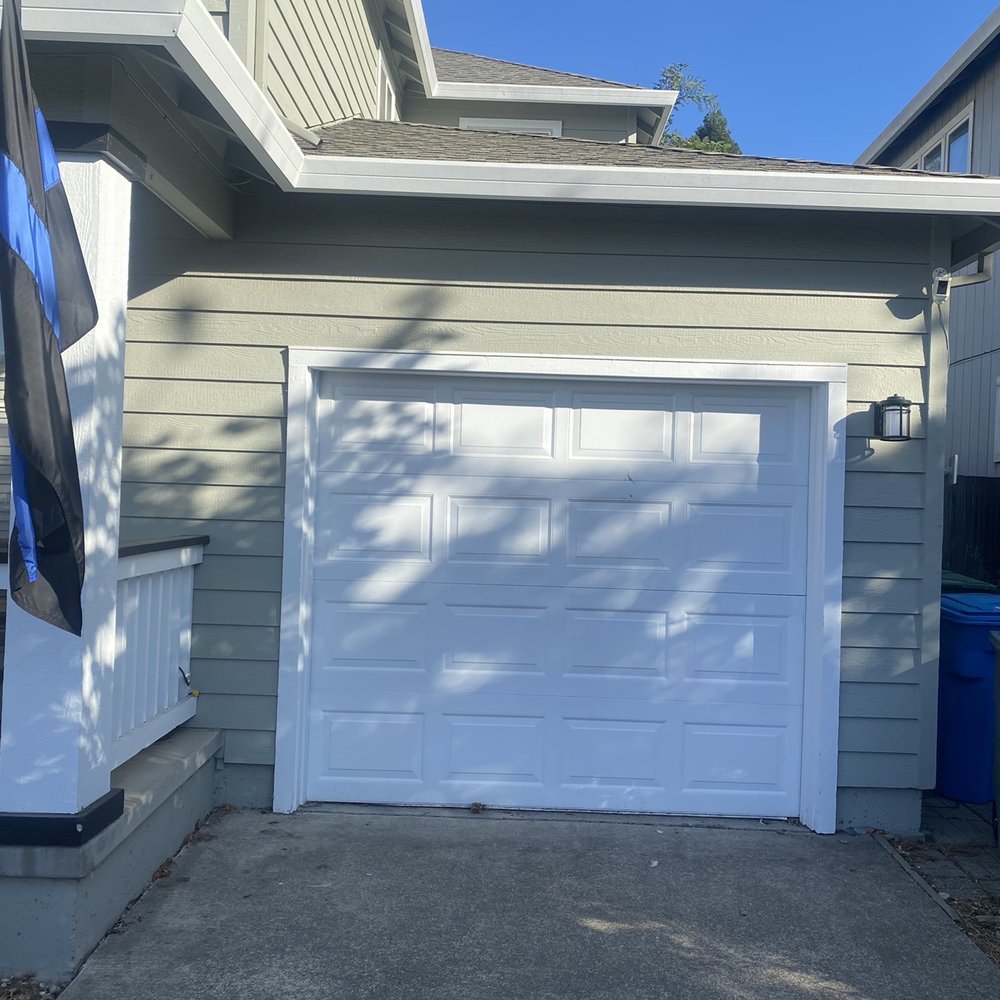 Keen Garage Doors - The before...kinda blah. - Garage Door Services Near Me - Santa Rosa, California Keen Garage Doors - The before...kinda blah. - Garage Door Services Near Me - Santa Rosa, California
