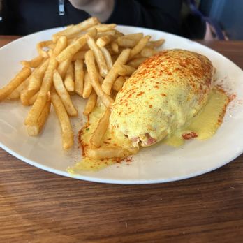 360 Brunch House - Lobster omelet - Breakfast & Brunch Near Me - Mansfield, Texas