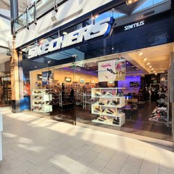 SKECHERS Retail