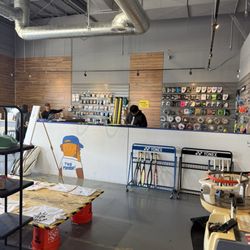 Tennis Factory - Inside