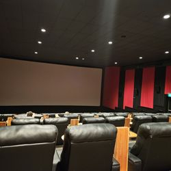 RoadHouse Cinemas - Love this theater!