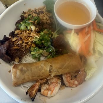 Pho Anh - Grilled pork and shrimp bun thit - Vietnamese Near Me - Mountain View, California Pho Anh - Grilled pork and shrimp bun thit - Vietnamese Near Me - Mountain View, California