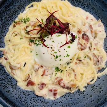 ninetwentyfive - Spaghetti carbonara - Bars Near Me - Wayzata, Minnesota