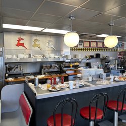 Waffle House - S Pearson Rd