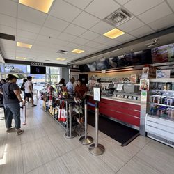 Lee's Sandwiches