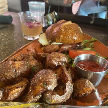 insideOUT - Lounges Near Me - San Diego, California