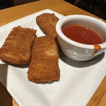 Chili's - Fried Mozzarella - American Near Me - Peoria, Arizona