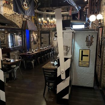 SafeHouse - Inside - Burgers Near Me - Milwaukee, Wisconsin