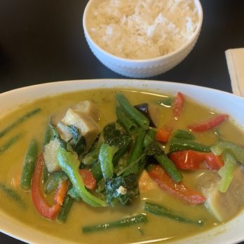 Thai Station Cafe - Salmon in green curry - Thai Near Me - Babylon, New York