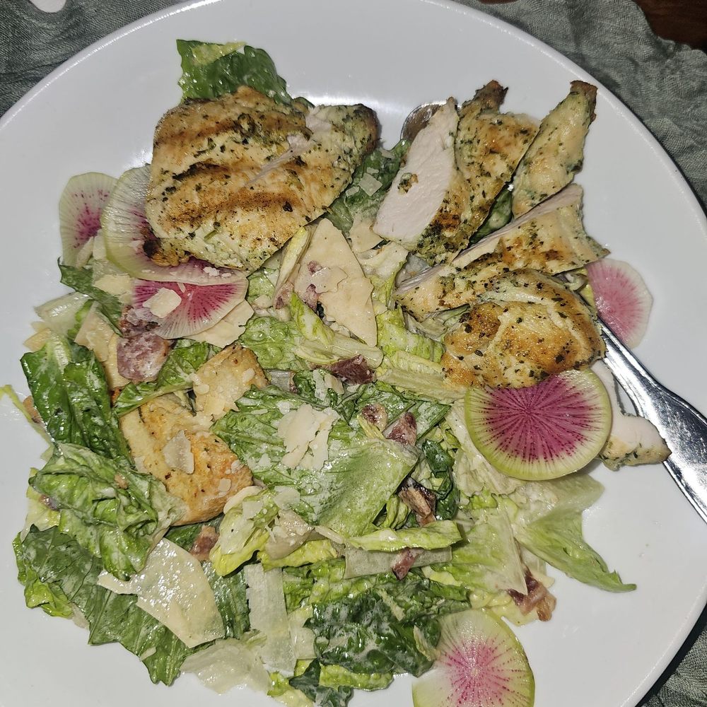 ViaSelfie Fusion Kitchen - Chicken ceasar..so good!!!! - Cocktail Bars Near Me - Burbank, California ViaSelfie Fusion Kitchen - Chicken ceasar..so good!!!! - Cocktail Bars Near Me - Burbank, California