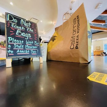 California Pizza Kitchen - Pizza Near Me - Virginia Beach, Virginia