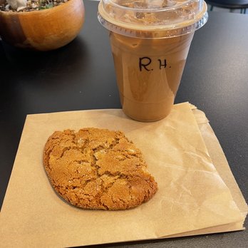 Lucky’s Coffee Roasters - Snickerdoodle and The Rabbit Hole - Coffee Roasteries Near Me - Upland, California Lucky’s Coffee Roasters - Snickerdoodle and The Rabbit Hole - Coffee Roasteries Near Me - Upland, California