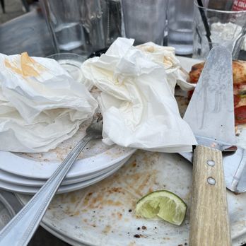 IL Bosco Pizza - Service was terrible. Left all finished plates on our table- 30 minutes at least. - Pizza Near Me - Phoenix, Arizona IL Bosco Pizza - Service was terrible. Left all finished plates on our table- 30 minutes at least. - Pizza Near Me - Phoenix, Arizona