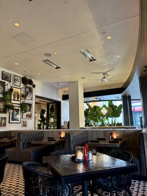 Caló Kitchen + Tequila by null