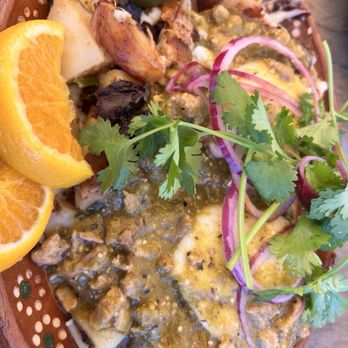 La Cheve Bakery and Brews - Chili Chile Verde Benedicto - Breakfast & Brunch Near Me - Napa, California