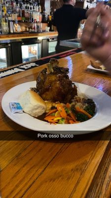 Buglin' Bull Restaurant and Sports Bar by null