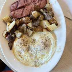 Noisy Goose Cafe - Breakfast with Reindeer sausage