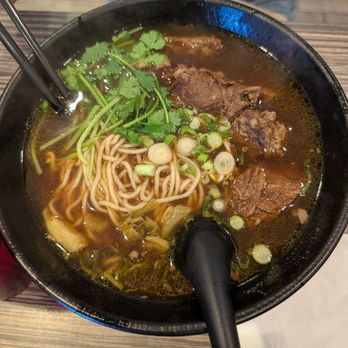Inshou Dim Dim Noodle - Beef noodle soup - Taiwanese Near Me - San Mateo, California