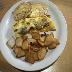 Creedmoor Cafe - Bacon sausage and cheddar omelette