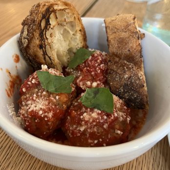 La Pecora Bianca SoHo - Meatballs - Mediterranean Near Me - New York, New York La Pecora Bianca SoHo - Meatballs - Mediterranean Near Me - New York, New York