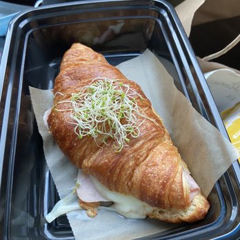 Sagrado Cafe - Ham and cheese croissant - Coffee & Tea Near Me - Miami, Florida