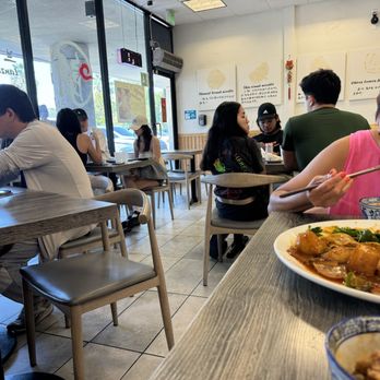 LAN Noodle - Dinning room - Chinese Near Me - Arcadia, California LAN Noodle - Dinning room - Chinese Near Me - Arcadia, California