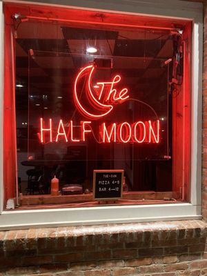 Half Moon by null