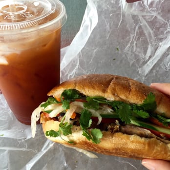 Le Yellow Sub - $6 chicken lemongrass banh-mi & $3 Thai iced tea. SO. GOOD. - Vietnamese Near Me - Hilo, Hawaii