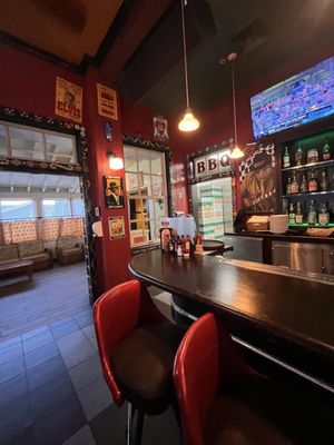 Lucille's Smokehouse Bar-B-Que by null