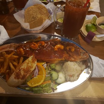 Mariscos La Costa - Seafood Near Me - Chicago, Illinois