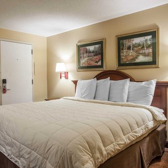 Econo Lodge - Hotels Near Me - Newton, New Jersey