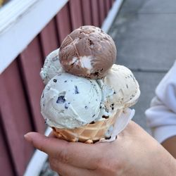 Kapaw's Iskreme - "Double" in a waffle cone with mint chip, triple chocolate, espresso chip, cookies n cream and pistachio