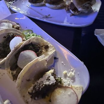 The Ice House - Pasadena - Tacos - Comedy Clubs Near Me - Pasadena, California