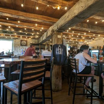 Gehlen Barn - Beer Bar Near Me - Saint Donatus, Iowa