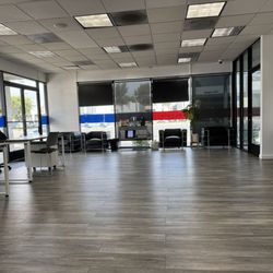 Midway Car Rental Van Nuys - Interior