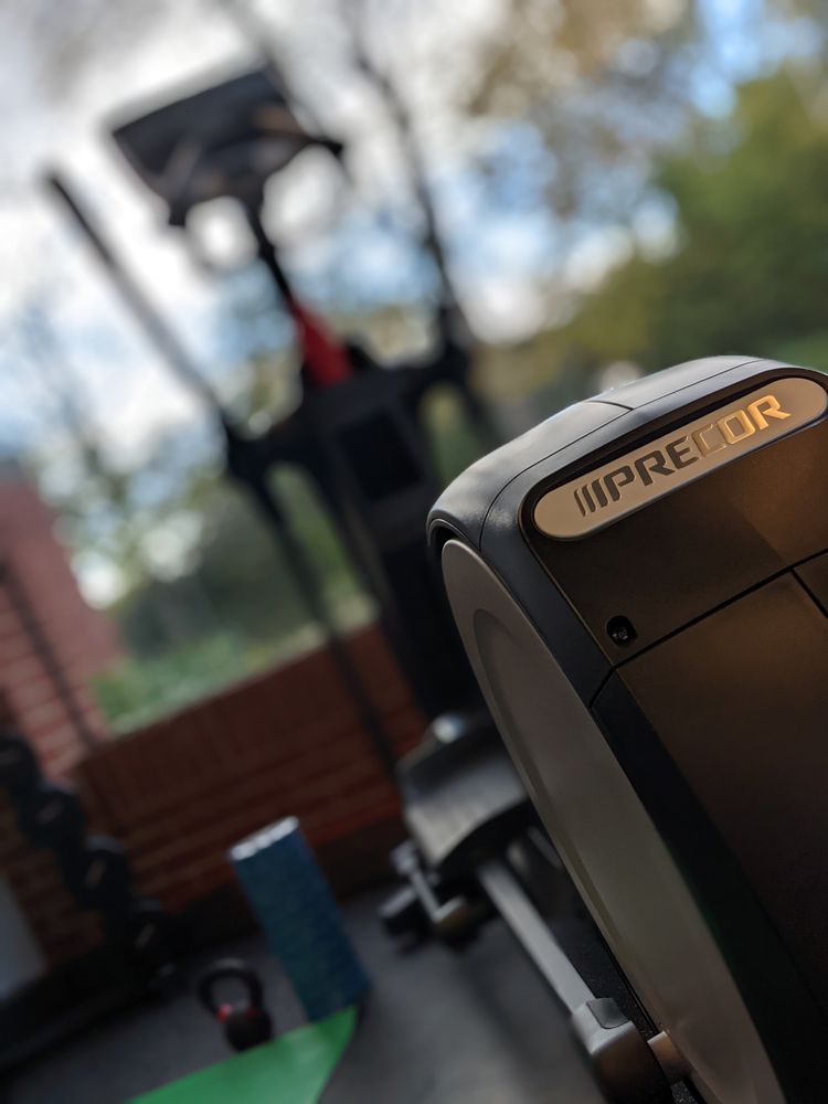 TOP FITNESS STORE Updated October 2024 39 Photos 701 N Milwaukee