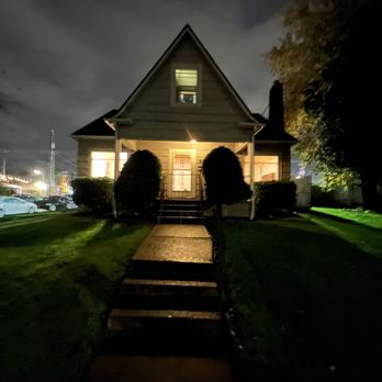 Yogabug Real Estate - My moms house - Real Estate Agents Near Me - Portland, Oregon Yogabug Real Estate - My moms house - Real Estate Agents Near Me - Portland, Oregon