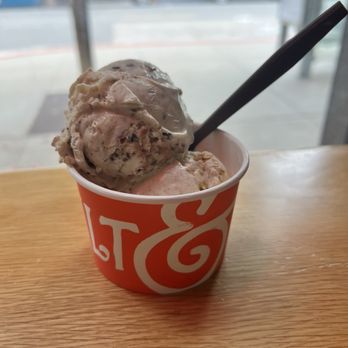 Salt & Straw - The great candycopia and jack o' lantern pumpkin bread - Ice Cream & Frozen Yogurt Near Me - San Francisco, California