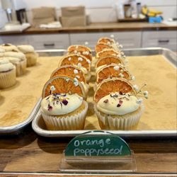Sweet Friends Bakery - The prettiest cupcakes
