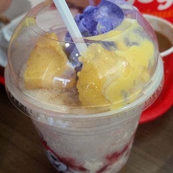 Jollibee - halo halo - Fast Food Near Me - Skokie, Illinois