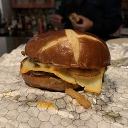 Wendy's - Pretzel Bacon Pub Cheeseburger