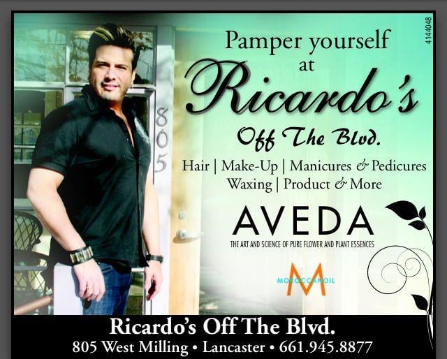 Ricardo's off the Blvd Logo