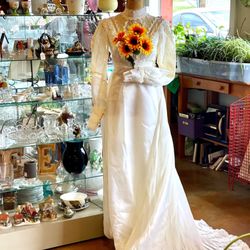 Animal Aid Thrift Store - You never know what you'll find at the Animal Aid Thrift Store! We have everything from vintage wedding dresses to decorative items.