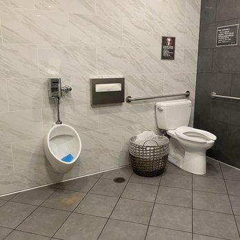 Avenida Restaurant - Clean unisex bathrooms - Filipino Near Me - San Mateo, California