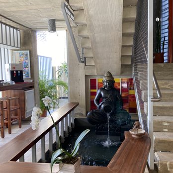 Dream Inn PR - Cute and clean lobby!! - Hotels Near Me - San Juan, Puerto Rico
