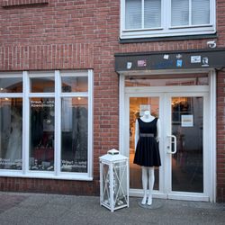 Janine Braut- & Abendmode