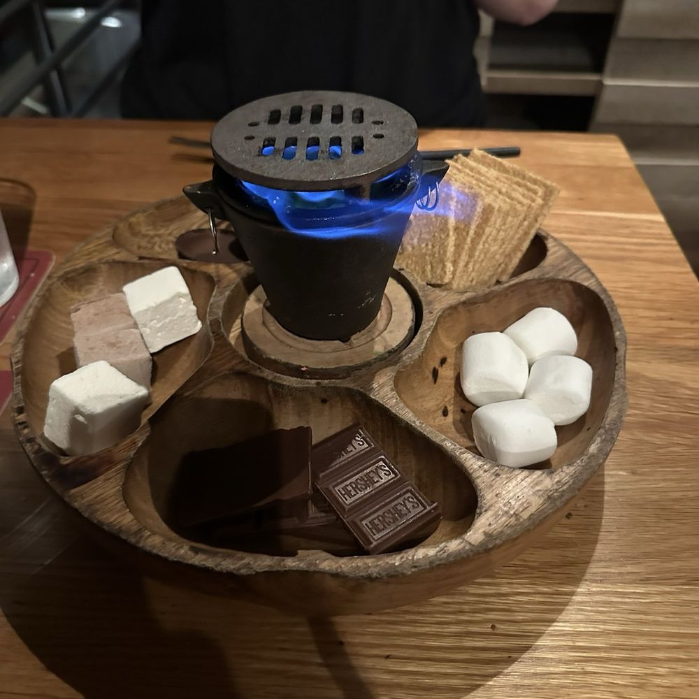 Bigfire - Tableside smores - American Near Me - Orlando, Florida Bigfire - Tableside smores - American Near Me - Orlando, Florida
